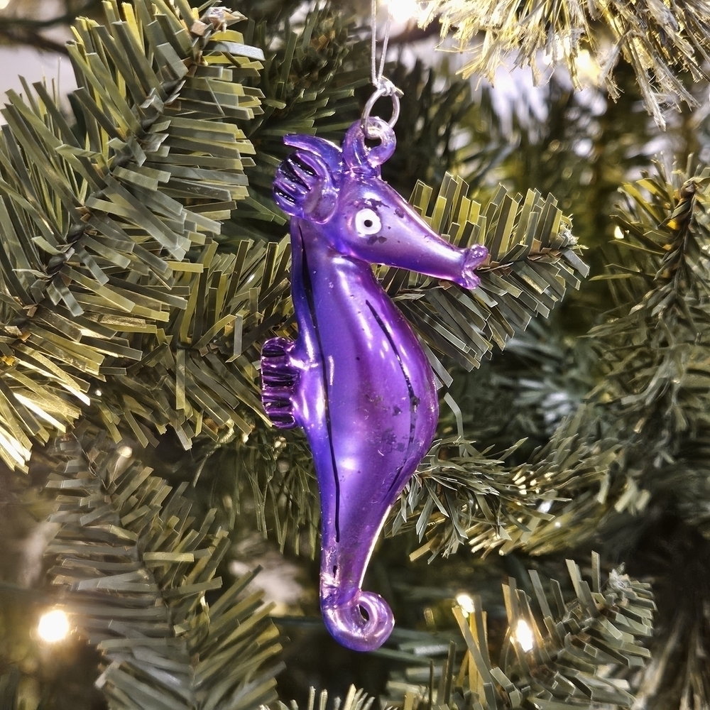 VINTAGE Bright Purple Art Glass Seahorse Christmas Ornament Ocean